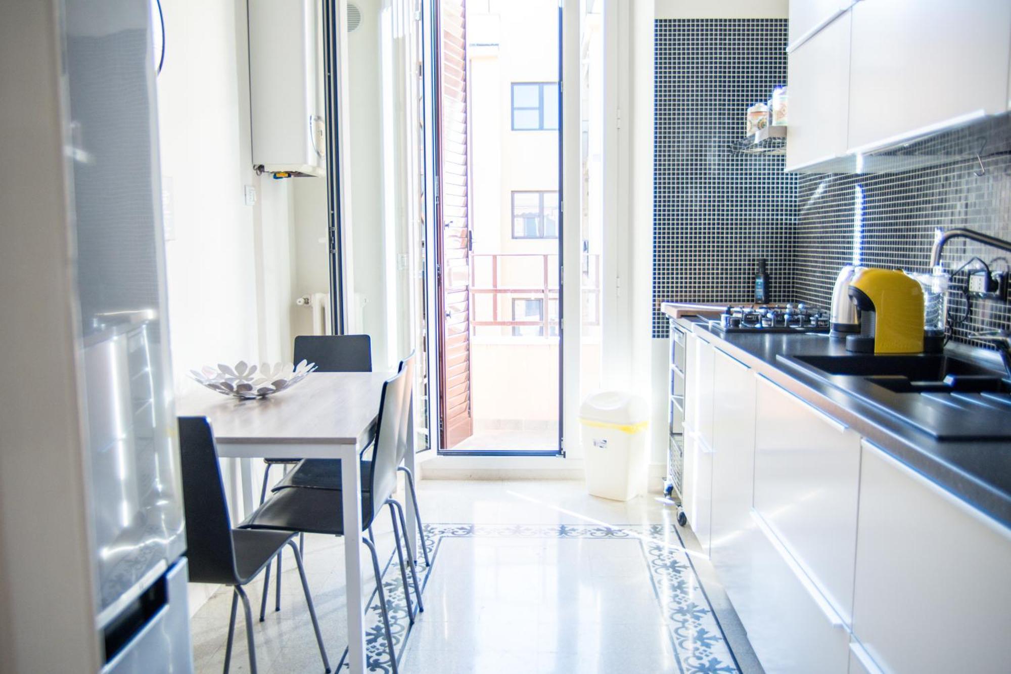 3 Suite Esclusive Con Balcone In Centro Citta, Mare A 450M, Prenota Ora! Пескара Екстер'єр фото