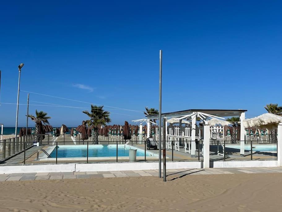 3 Suite Esclusive Con Balcone In Centro Citta, Mare A 450M, Prenota Ora! Пескара Екстер'єр фото